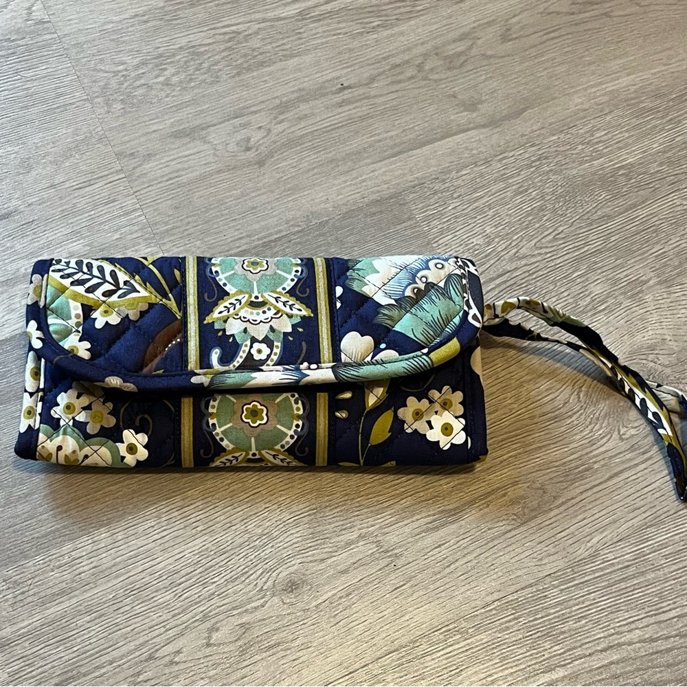 NWT Stephanie Dawn Wallet